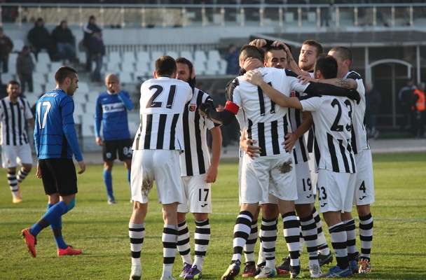 لوكوموتيف بلوفديف