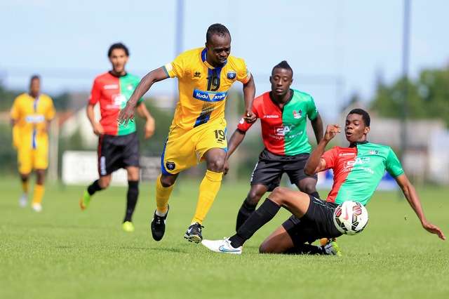 جانب من لقاء التعاون و نيس الهولندي (ارشيفية)