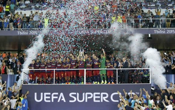 2015-08-11t214246z_243763310_lr2eb8b1oazka_rtrmadp_3_soccer-uefa-barcelona-sevilla_reuters