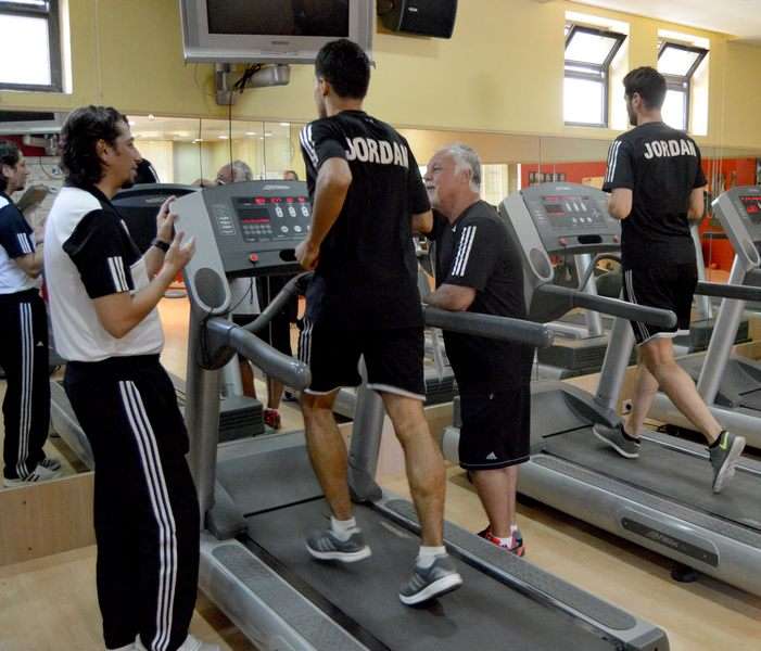 أبو زمع يشرف على تدريب الدردور وبني ياسين