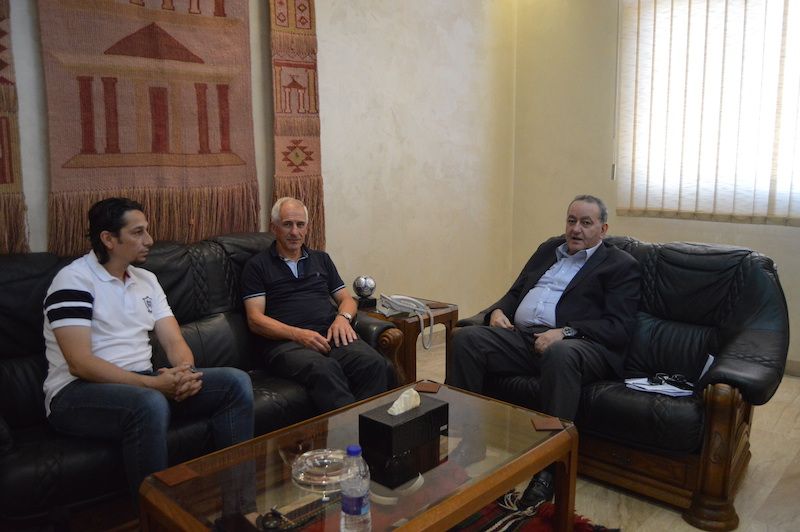 من لقاء زريقات بالجهاز الفني لمنتخب الأردن