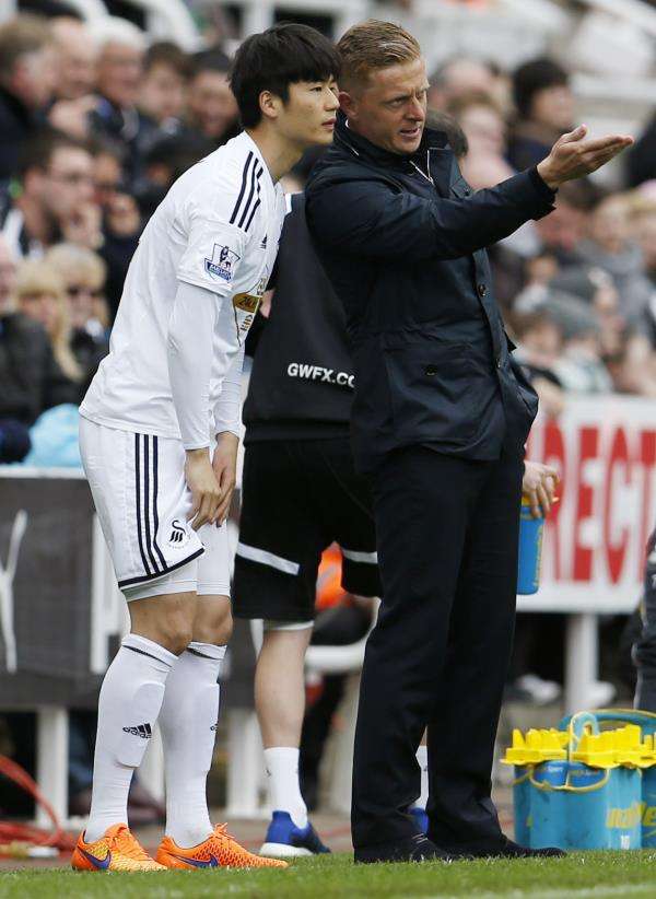 2015-04-25t163852z_72981532_mt1aci13700106_rtrmadp_3_football_reuters