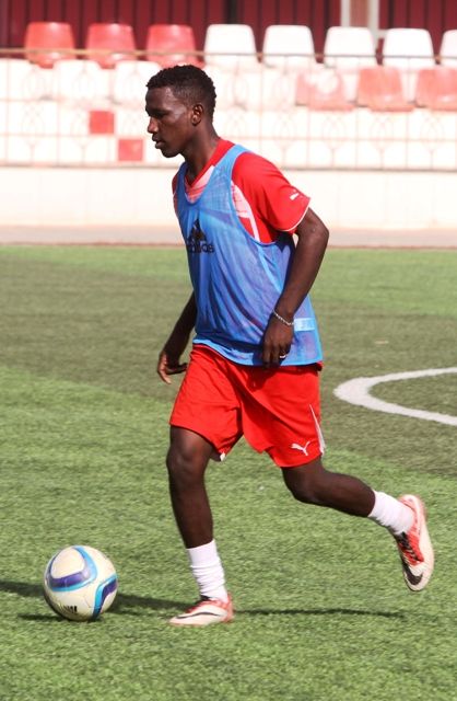 ولاء الدين لاعب أهلي مدني