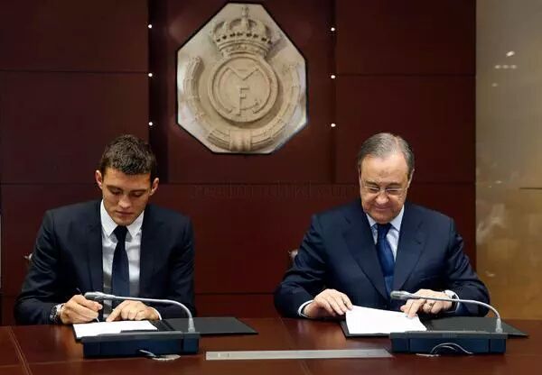 11902411_995418343813859_4136692836945471218_n