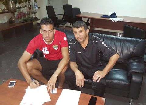 السقار يوقع بحضور عدس