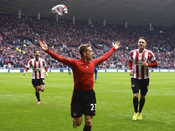 2014-04-27t130109z_1012118791_gm1ea4r1may01_rtrmadp_3_soccer-england_reuters
