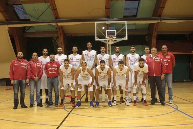 المنتخب اللبناني قبل مباراته مع نيبراداك