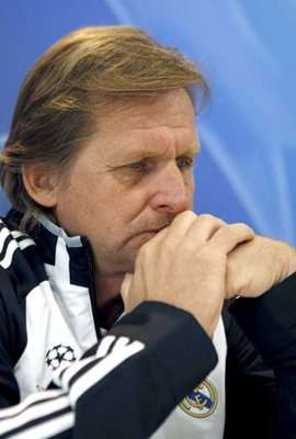 شوستر اصبح في وضع صعب