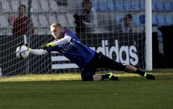 2015-06-11t175838z_832071952_gf10000124410_rtrmadp_3_soccer-euro_reuters