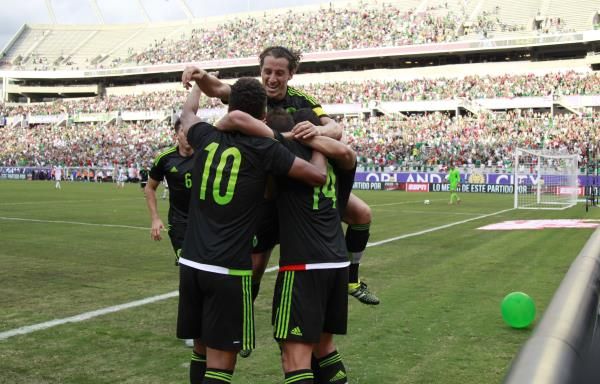 2015-06-28t011237z_402637756_nocid_rtrmadp_3_soccer-costa-rica-vs-mexican-national-team_reuters