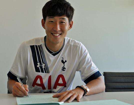 سون هيونغ مين بمقر توتنهام الانجليزي