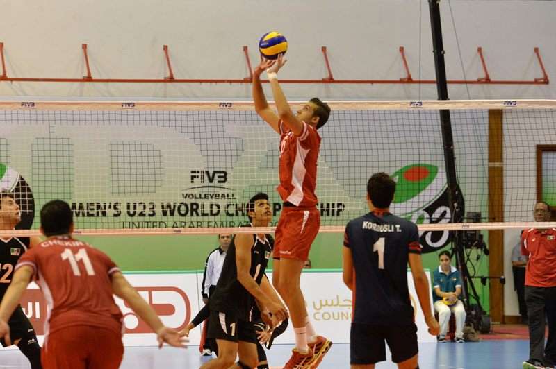 من مباراة اليوم بين تونس والمكسيك