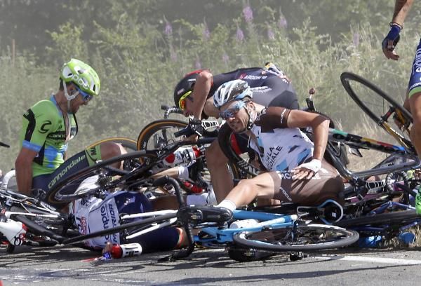 2015-07-06t165605z_350712374_pm1eb761gj901_rtrmadp_3_cycling-tour_reuters