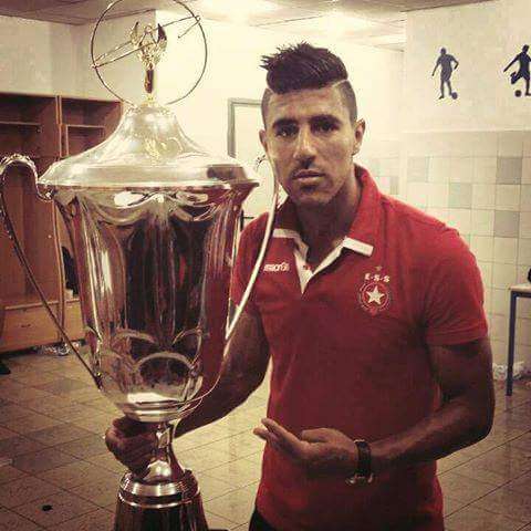 بغداد بونجاح يحمل رمز كاس تونس