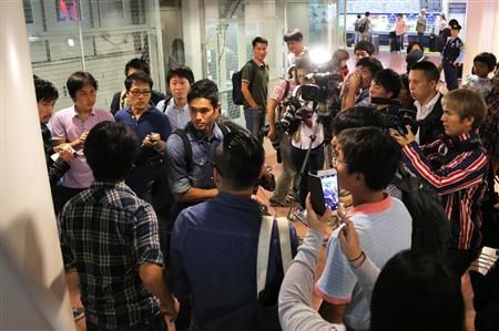 موتو عند وصوله للعاصمة اليابانية طوكيو اليوم