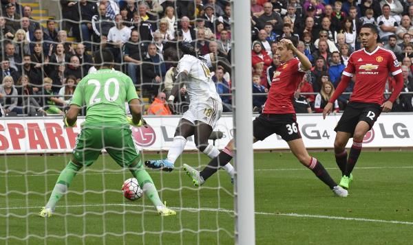 2015-08-30t162058z_83953258_mt1aci13990549_rtrmadp_3_soc_reuters