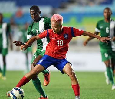 لي سيونغ وو في لقاء كوريا الجنوبية ونيجيريا