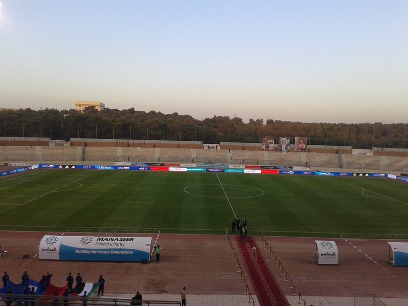 الجماهير من ارض الملعب الآن