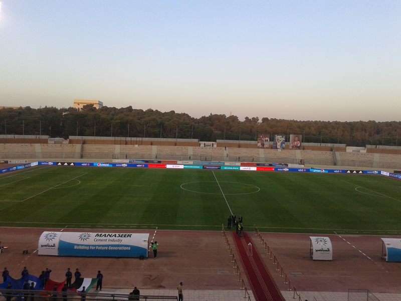 الجماهير من ارض الملعب الآن