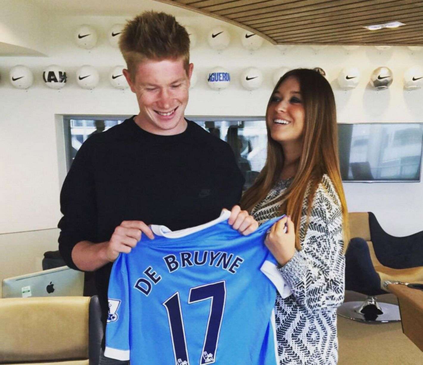 kevin-de-bruyne-and-his-girlfriend-michele-lacroix