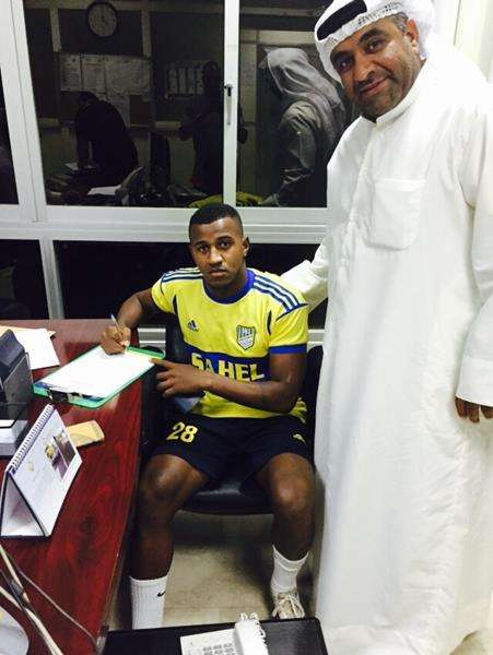 ويندر يوقع على عقد انضمامه للساحل