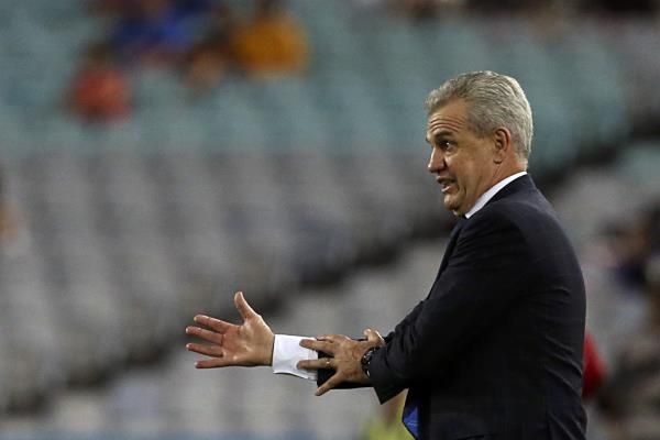 2015-01-23t121739z_948693506_sr1eb1n0y52rb_rtrmadp_3_soccer-asia_reuters