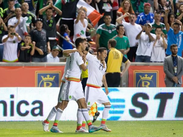 2015-09-05t044418z_1332315366_nocid_rtrmadp_3_soccer-mexican-national-team-vs-trinidad-tobago_reuters