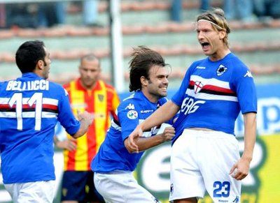 لاعب سامبدوريا ستانكفيشيوس سعيد بتسجيل الهدف الثالث لفريقه