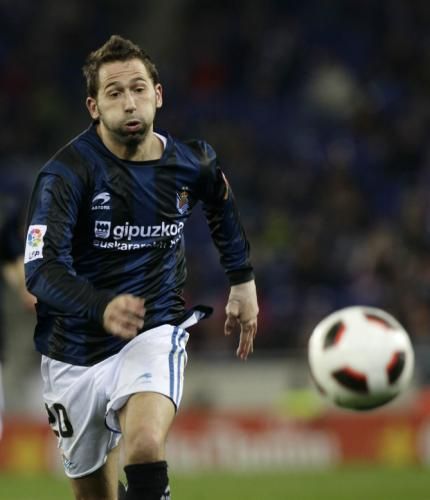 2011-02-262011-02-26t203009z_01_bar110_rtridsp_3_soccer-spain_reuters