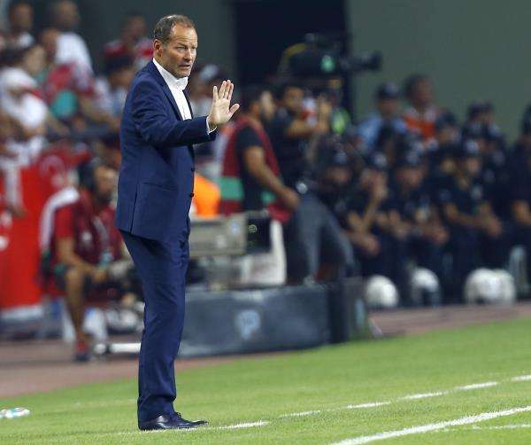 2015-09-06t183405z_338885584_gf10000195724_rtrmadp_3_soccer-euro_reuters