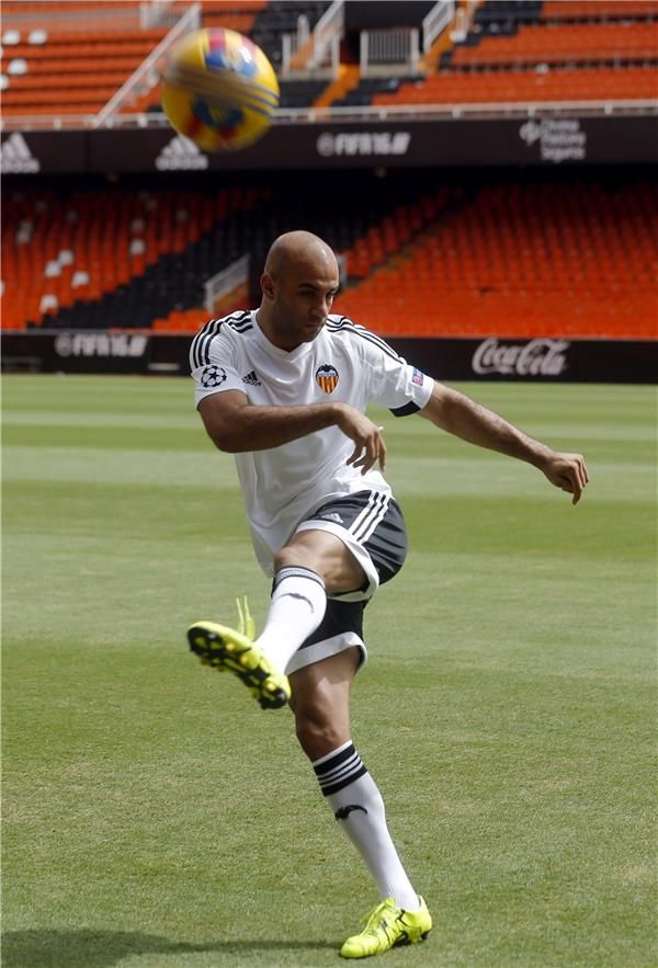 أيمن عبد النور