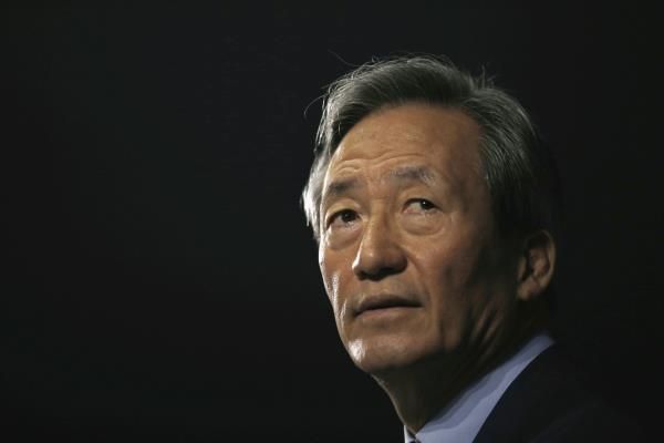 2015-09-03t041920z_1702394066_gf10000190993_rtrmadp_3_soccer-fifa-chung_reuters