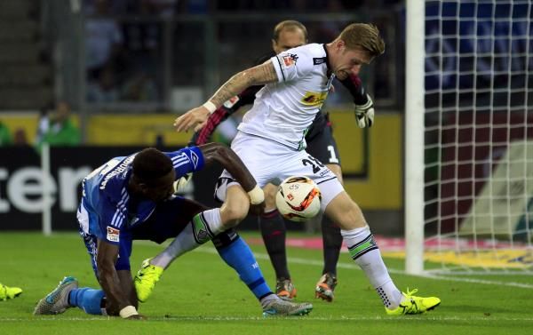 2015-09-11t190909z_2052051918_gf10000202099_rtrmadp_3_soccer-germany_reuters