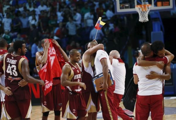 2015-09-12t020348z_292857982_gf10000202577_rtrmadp_3_basketball-mexico_reuters