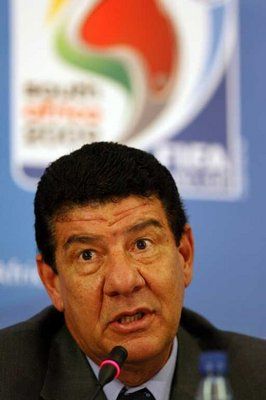 البرازيلي جويل سانتانا 
