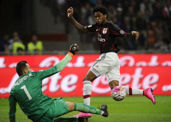 2015-09-13t191123z_861530023_gf10000204548_rtrmadp_3_soccer-italy_reuters