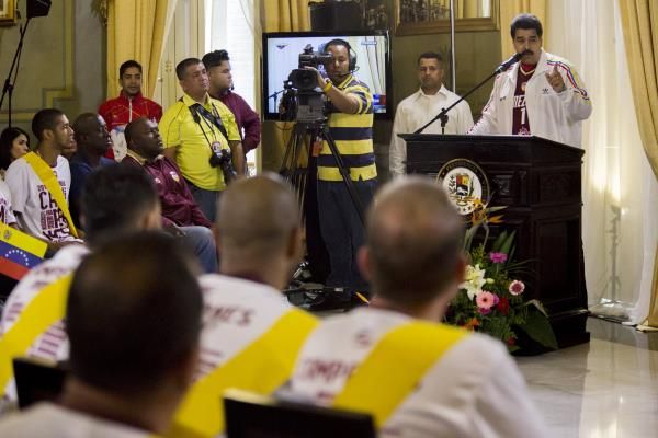 2015-09-16t232732z_1869539912_gf10000208685_rtrmadp_3_venezuela-politics_reuters