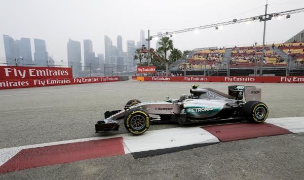 2015-09-18t122737z_947652519_gf10000211036_rtrmadp_3_motor-racing-prix_reuters