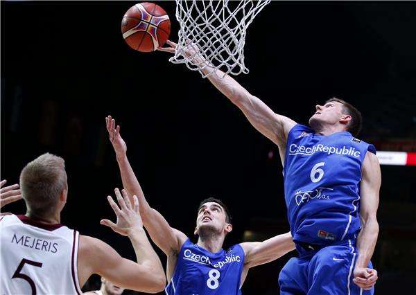 2015-09-18-04937337_epa