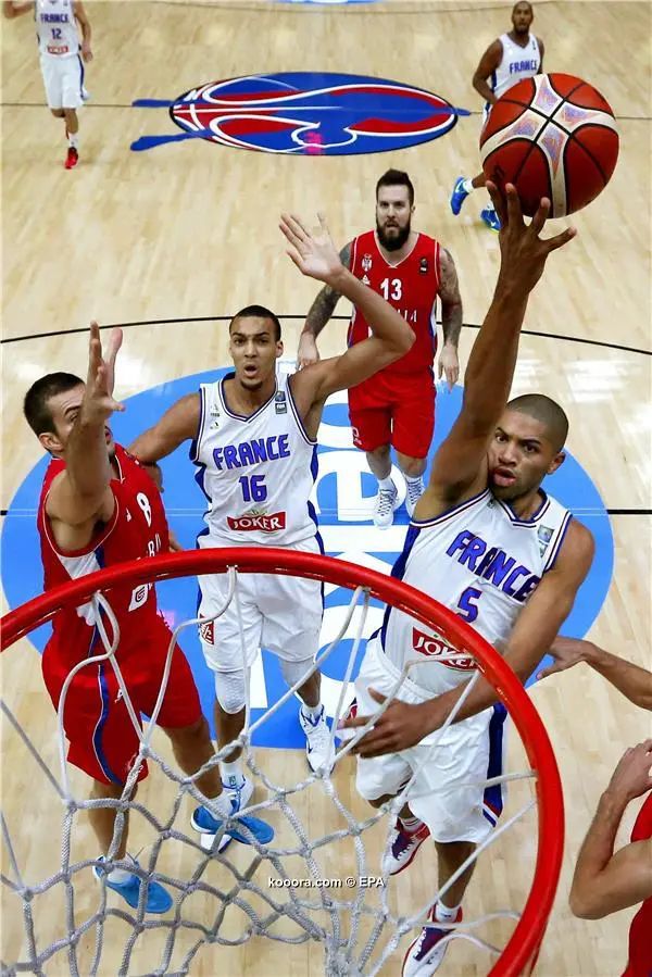 ?i=epa%2fbasketball%2f2015-09%2f2015-09-20-04940496_epa