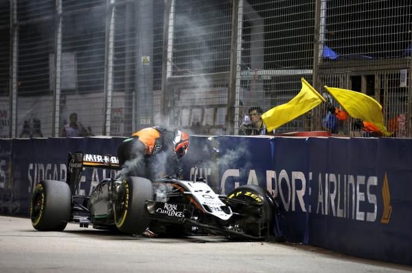 2015-09-20t132241z_397602491_gf10000213657_rtrmadp_3_motor-racing-prix_reuters