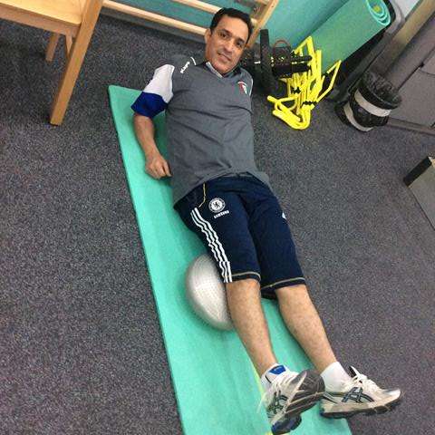 حسين بعدسة كووورة في عيادة الاتحاد