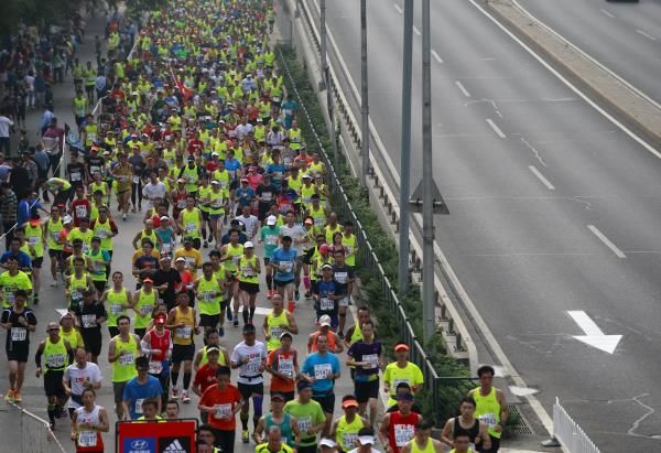 2015-09-20t054056z_808601481_gf10000213315_rtrmadp_3_china-marathon_reuters