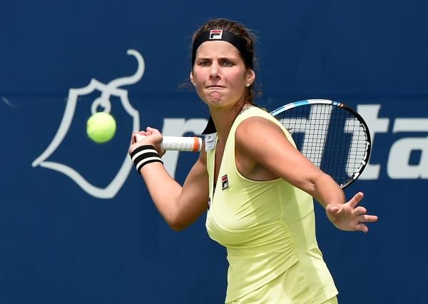 2015-08-08t193340z_874510225_nocid_rtrmadp_3_tennis-rogers-cup_reuters