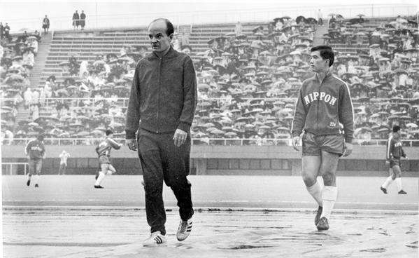 ديتمار كرامير مع منتخب اليابان في 1964