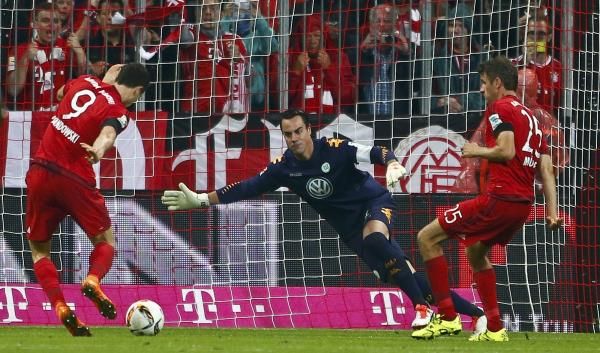 2015-09-22t193245z_1158709794_lr2eb9m1iab8z_rtrmadp_3_germny-soccer_reuters