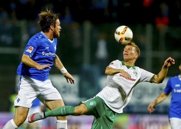 2015-09-22t182048z_1630572409_lr2eb9m1eye6z_rtrmadp_3_germny-soccer_reuters