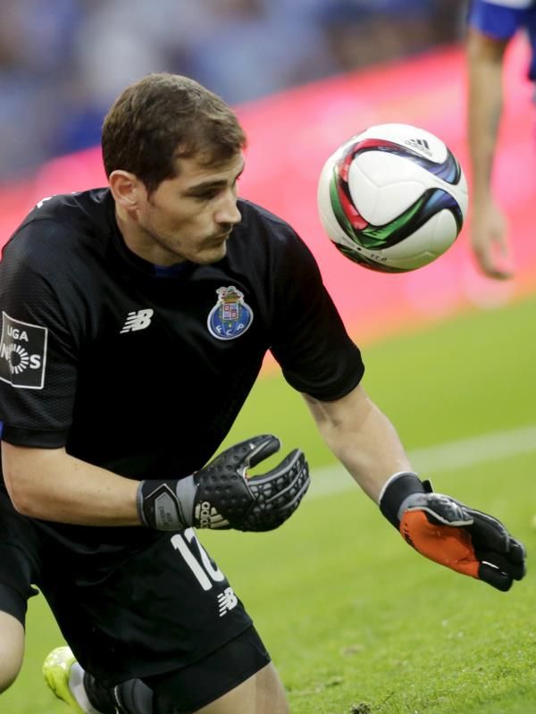 2015-09-20t190009z_956233181_gf10000214129_rtrmadp_3_soccer-portugal_reuters