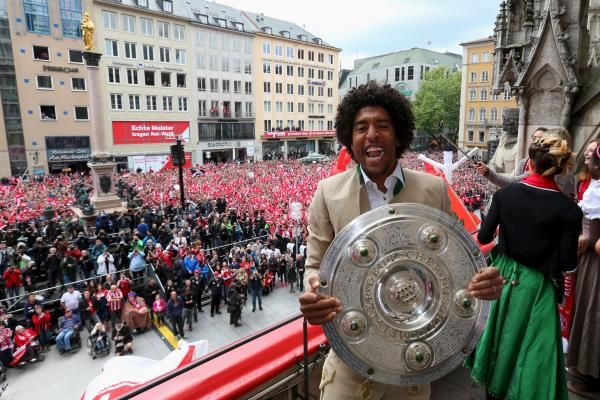 2015-05-24t165346z_1623967670_gf10000106422_rtrmadp_3_soccer-germany-bayern-celebrations_reuters