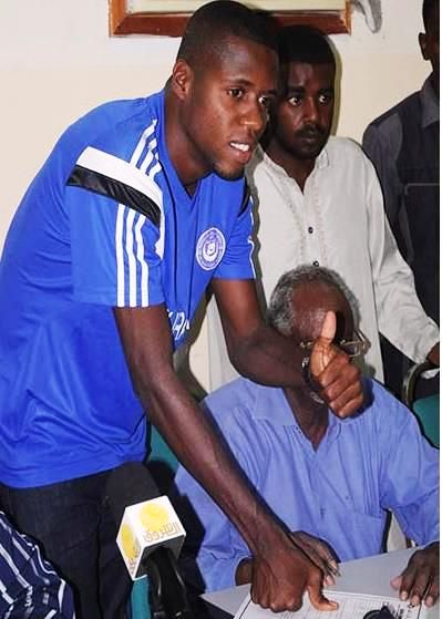 البرازيلي لحظة انضمامه للهلال